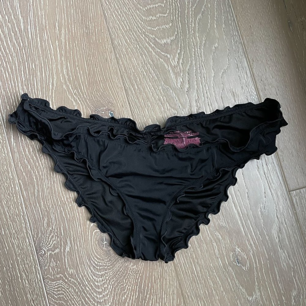Victoria's Secret Black Swimsuit Bottoms M